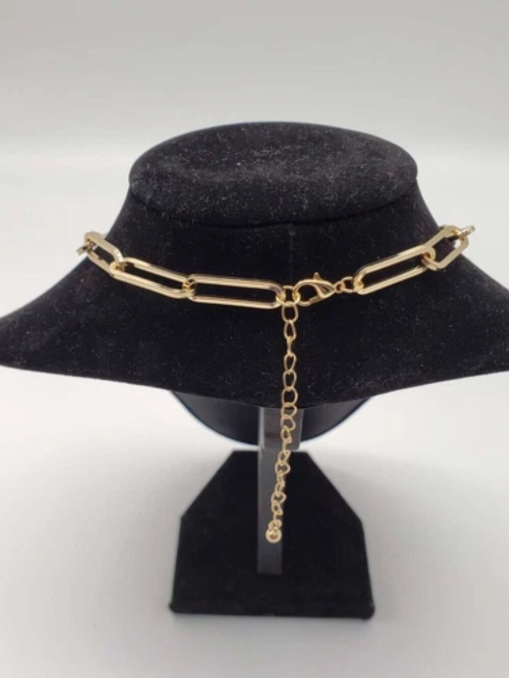 Gold-Plated Necklace with Authentic Louis Vuitton Padlock - Picture 4 of 8
